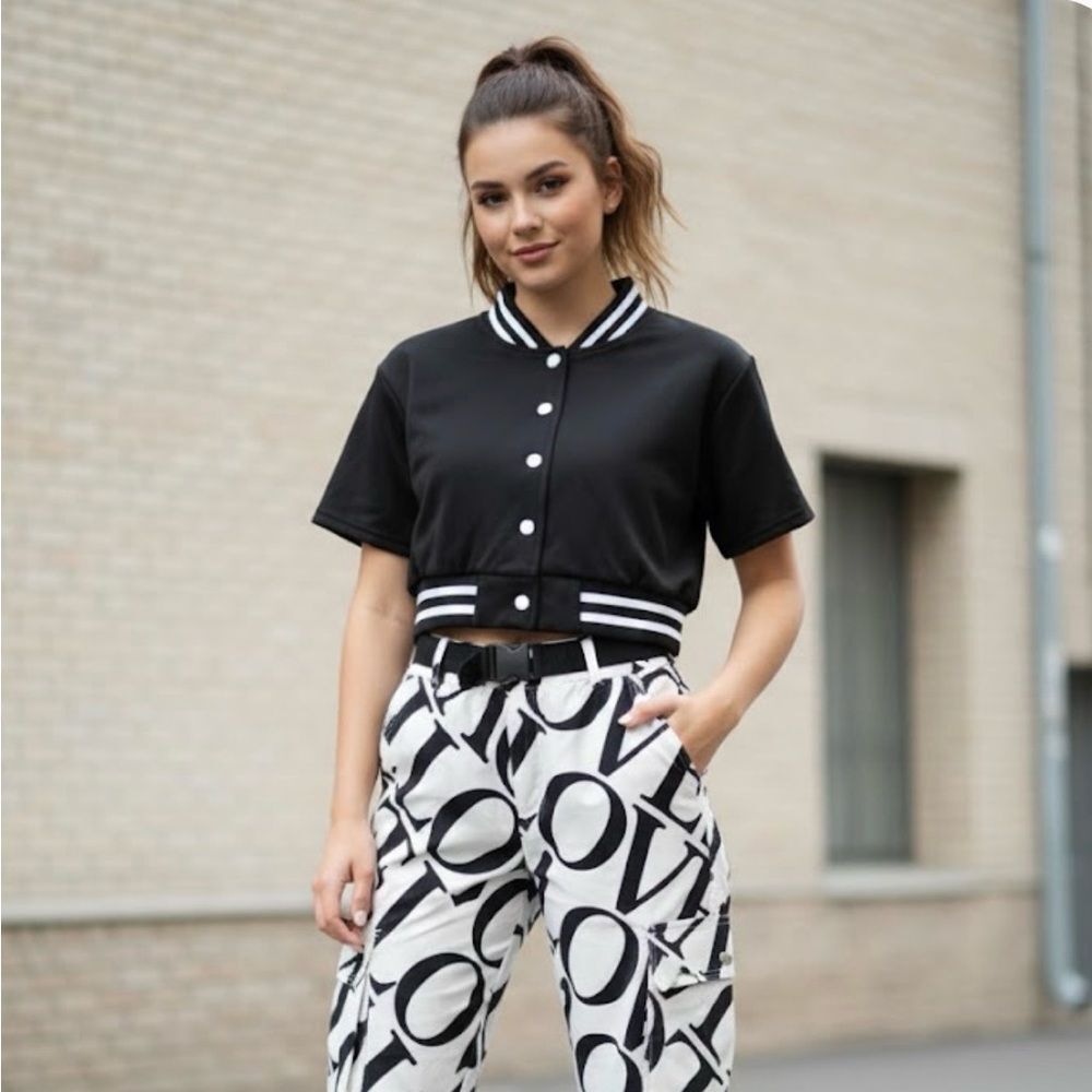 Daisy Black and White Button Down Kids Shirt (B1)